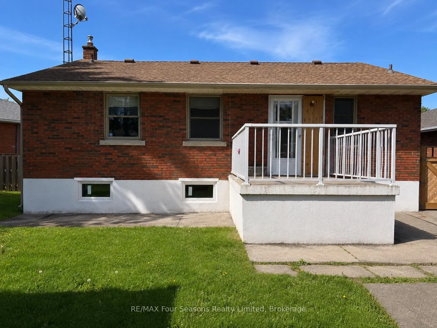 Photo 23 of 23 Camille Court, Hamilton, Huntington — HOMEH