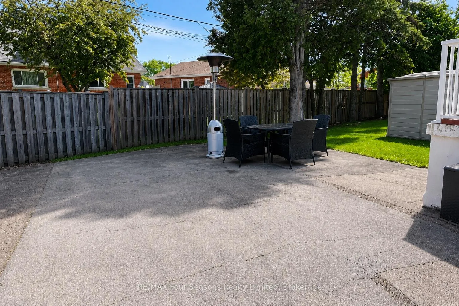 Photo 24 of 23 Camille Court, Hamilton, Huntington — HOMEH