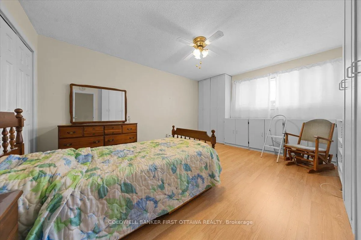 Photo 21 of 832 Ivanhoe Avenue, Ottawa, Queensway Terrace North — HOMEH