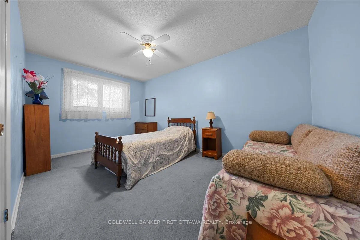 Photo 23 of 832 Ivanhoe Avenue, Ottawa, Queensway Terrace North — HOMEH