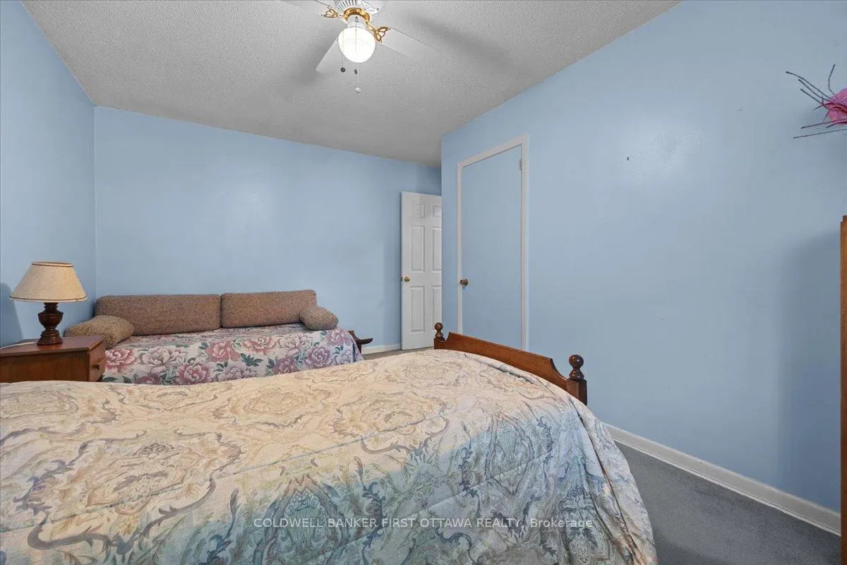 Photo 24 of 832 Ivanhoe Avenue, Ottawa, Queensway Terrace North — HOMEH