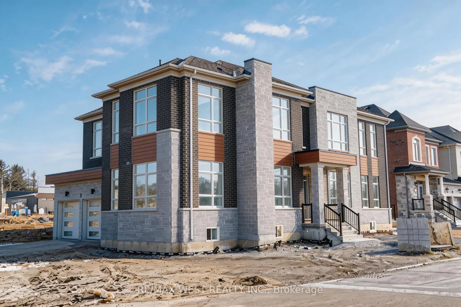 Photo 1 of 8 Tarbox Avenue, Caledon, Caledon East — HOMEH