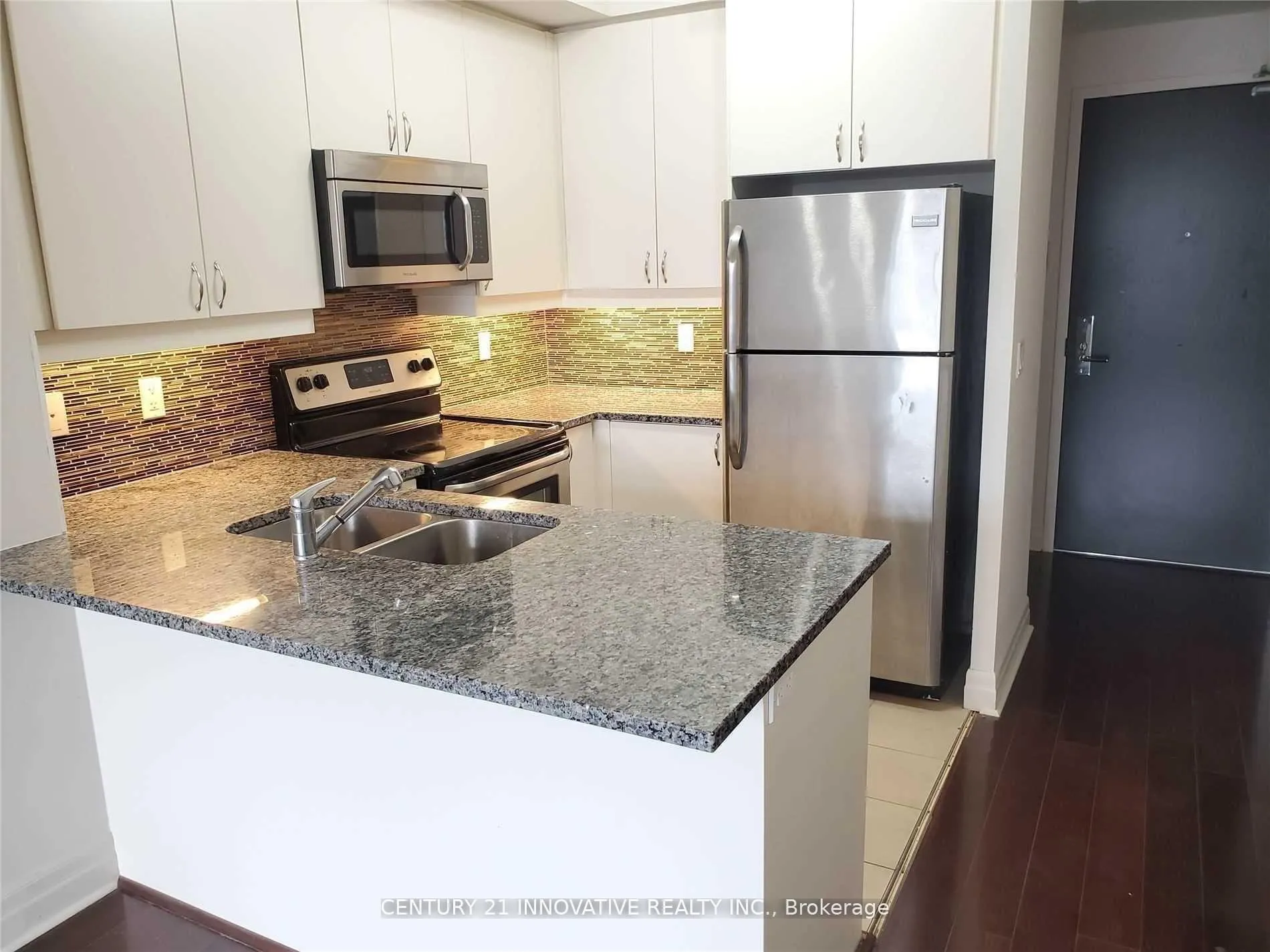 Photo 6 of Unit 302, 8130 Birchmount Road, Markham, Unionville — HOMEH