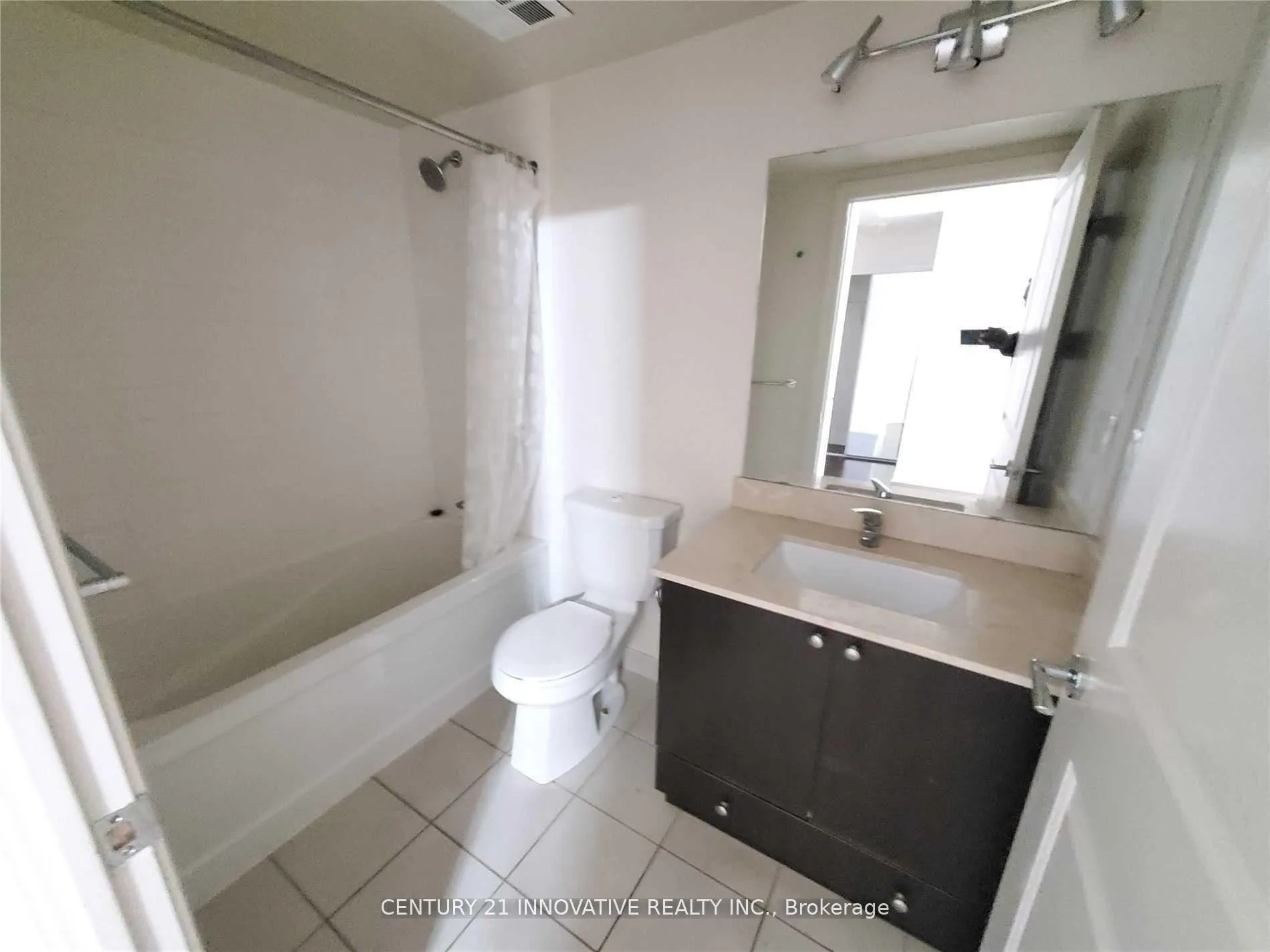 Photo 12 of Unit 302, 8130 Birchmount Road, Markham, Unionville — HOMEH