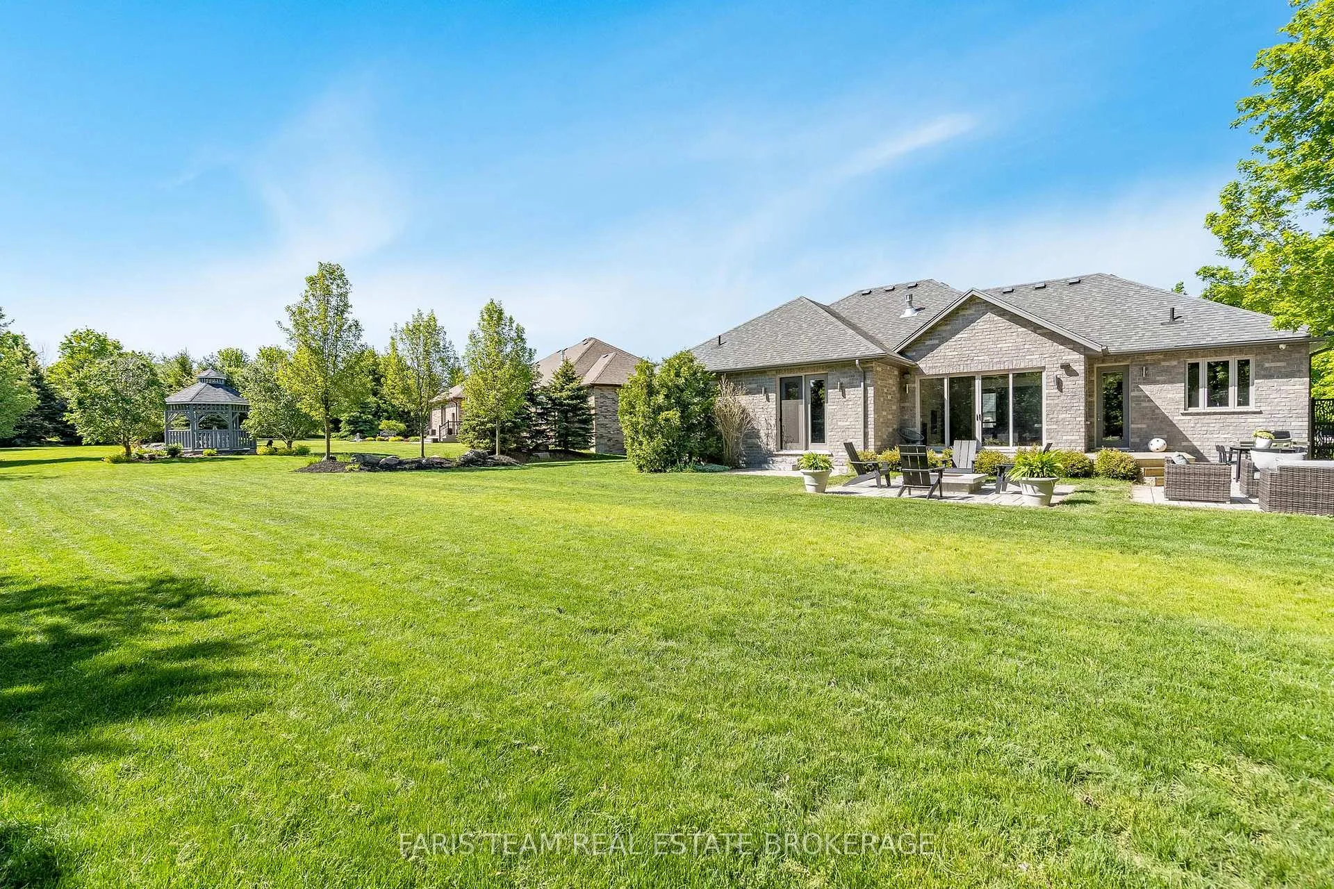 Photo 41 of 142 Mennill Drive, Springwater, Minesing — HOMEH