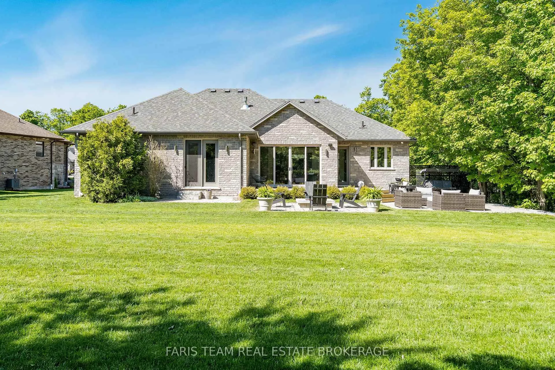 Photo 42 of 142 Mennill Drive, Springwater, Minesing — HOMEH
