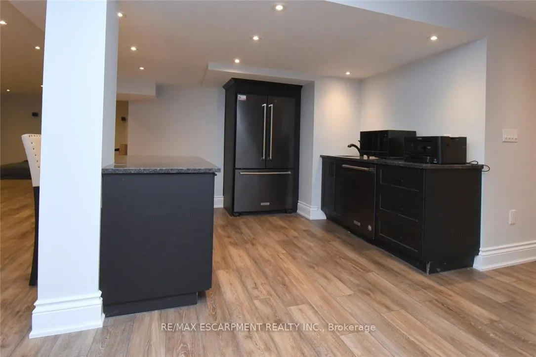 Photo 30 of 708 Winston Road, Grimsby, Grimsby Beach — HOMEH