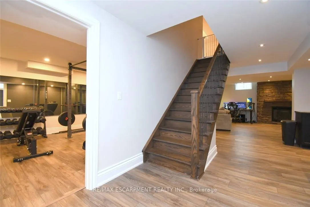 Photo 31 of 708 Winston Road, Grimsby, Grimsby Beach — HOMEH