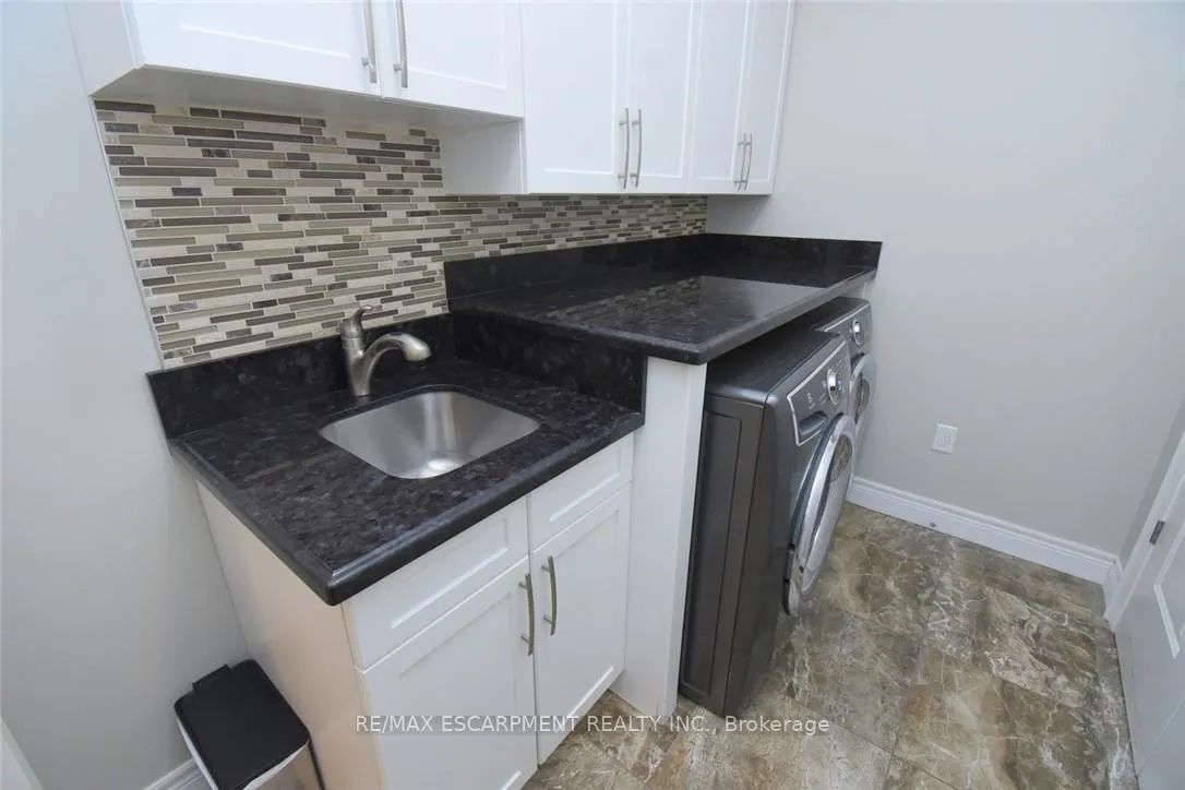 Photo 37 of 708 Winston Road, Grimsby, Grimsby Beach — HOMEH