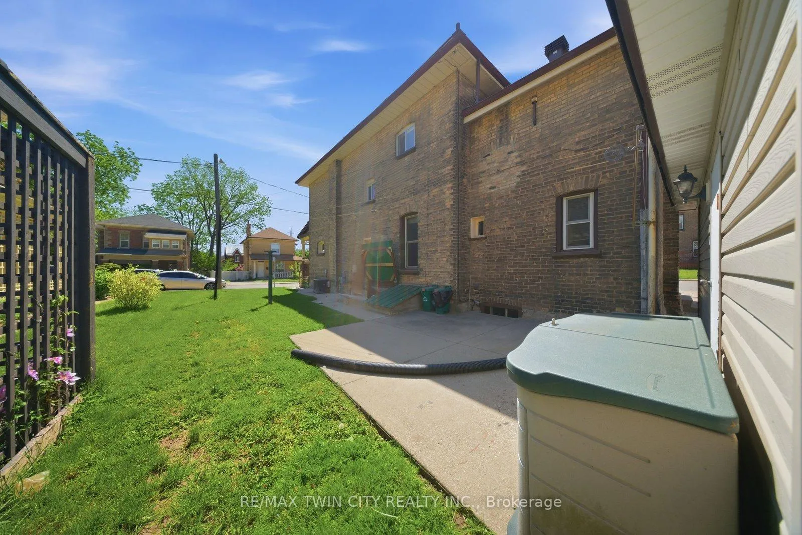 Photo 30 of 76 Brock Street, Brantford, Victoria/Arthur — HOMEH