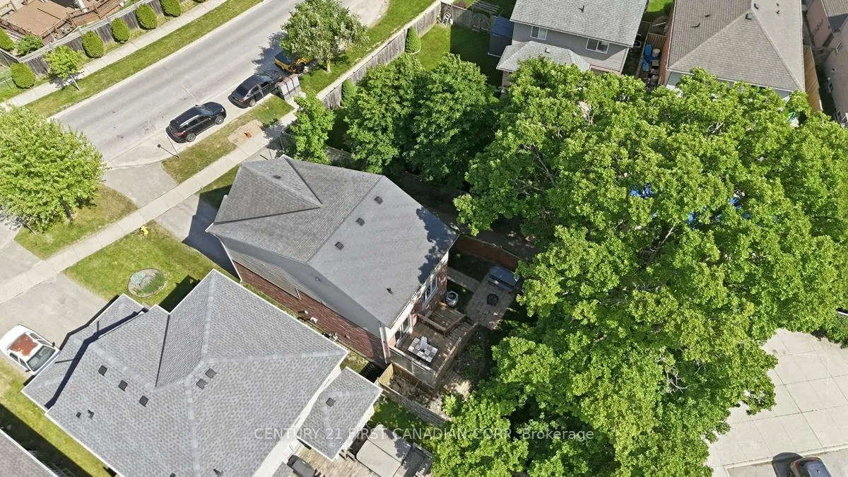 Photo 3 of 1701 Stackhouse Avenue, London, North C — HOMEH