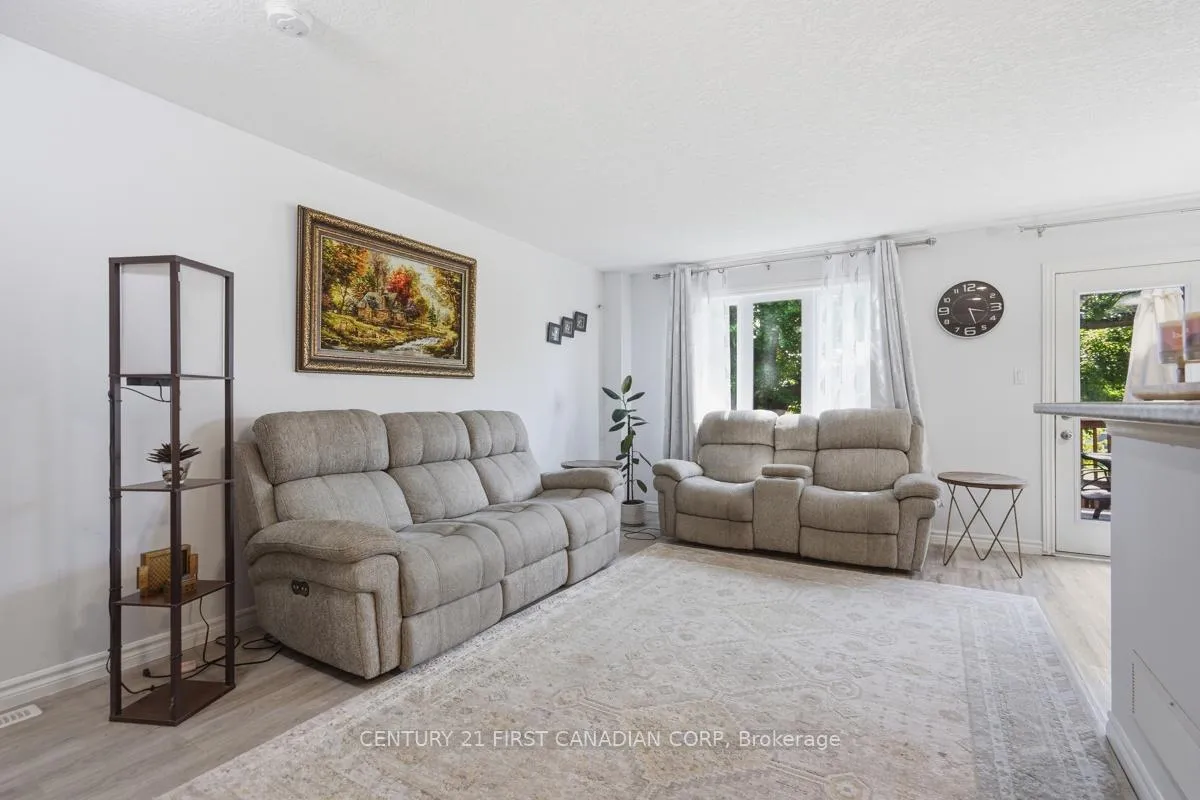 Photo 13 of 1701 Stackhouse Avenue, London, North C — HOMEH