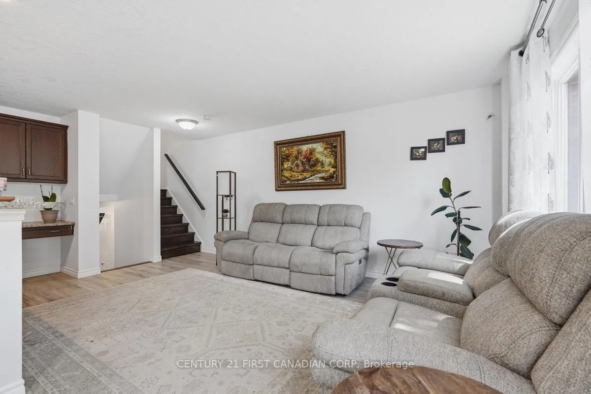 Photo 14 of 1701 Stackhouse Avenue, London, North C — HOMEH