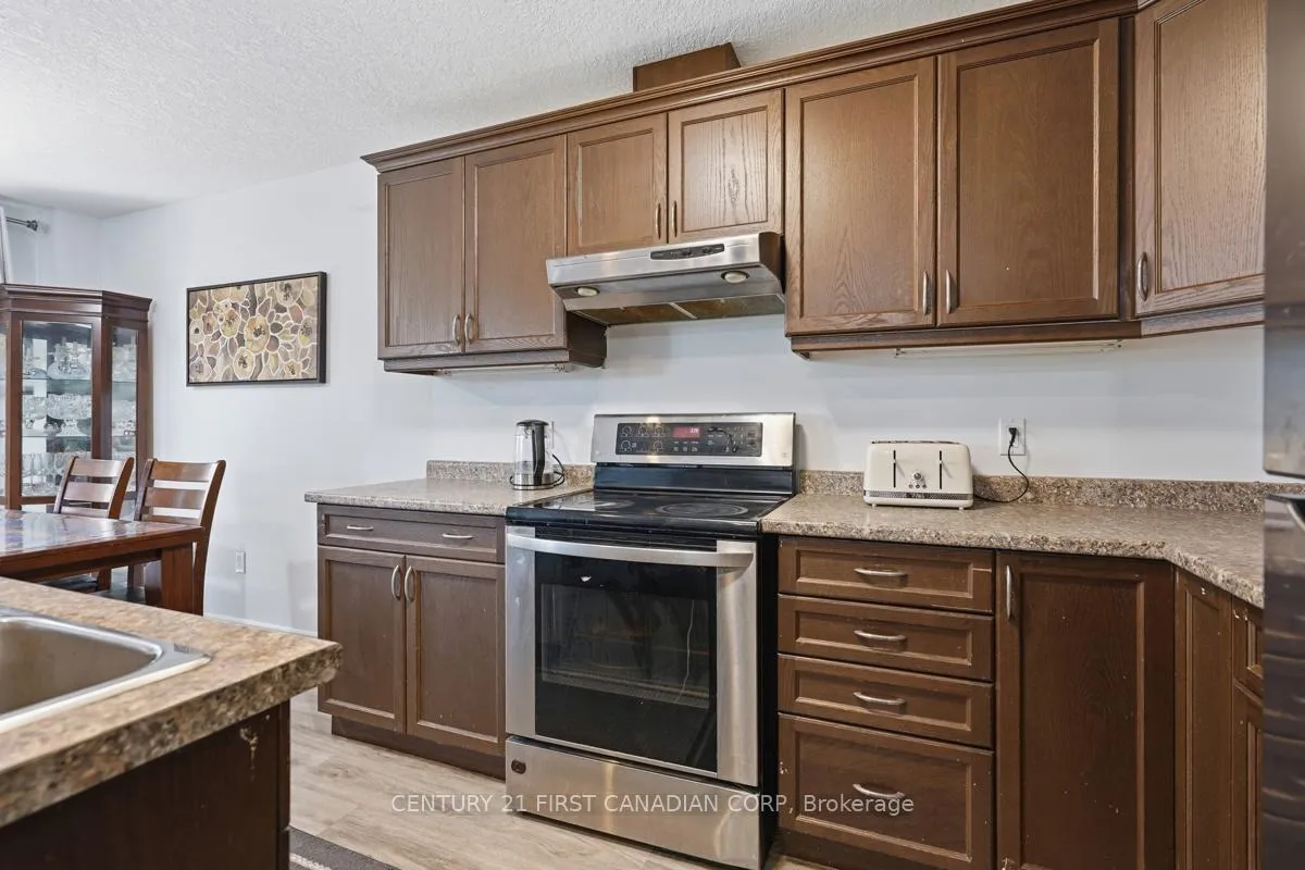 Photo 18 of 1701 Stackhouse Avenue, London, North C — HOMEH