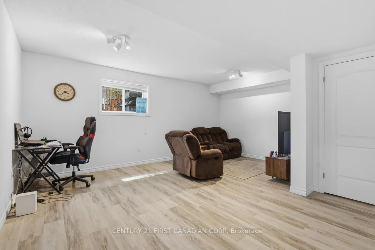 Photo 32 of 1701 Stackhouse Avenue, London, North C — HOMEH