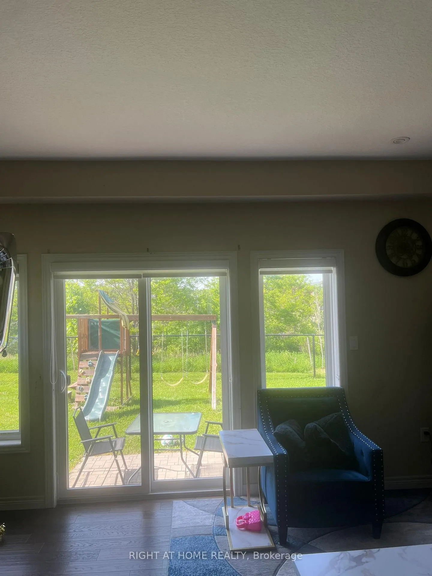 Photo 10 of 73 Dodman Crescent, Hamilton, Ancaster — HOMEH