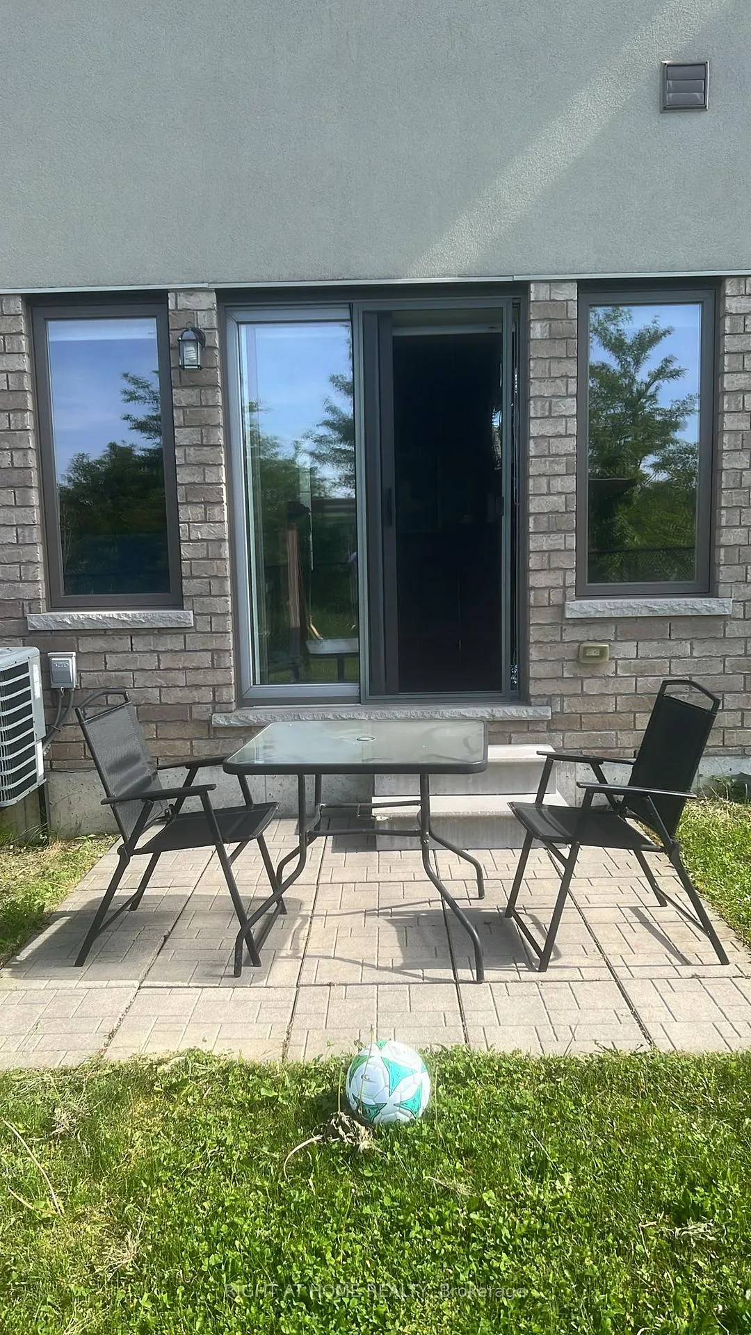 Photo 11 of 73 Dodman Crescent, Hamilton, Ancaster — HOMEH