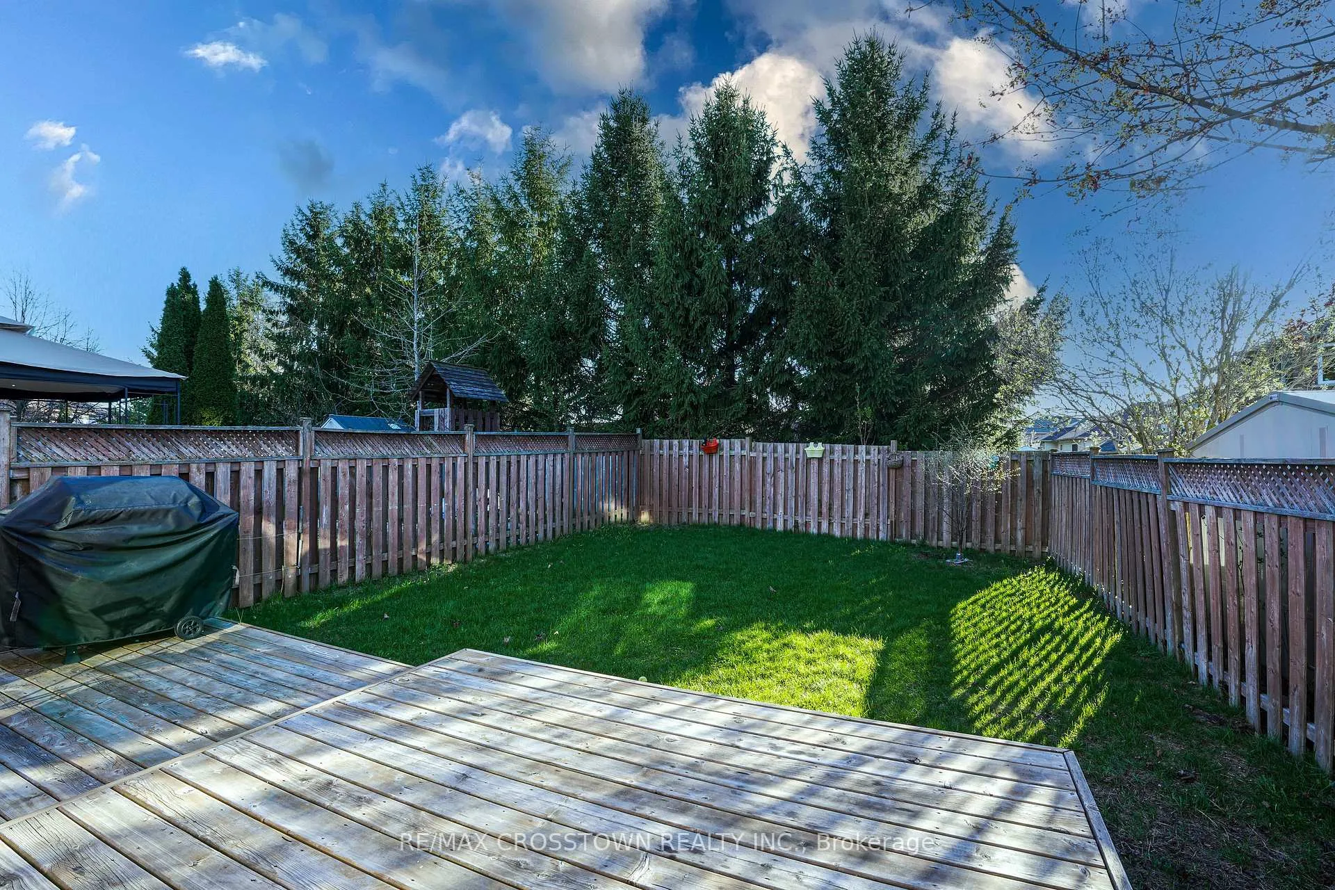 Photo 23 of 22 Bluegrass Drive, Barrie, Holly — HOMEH