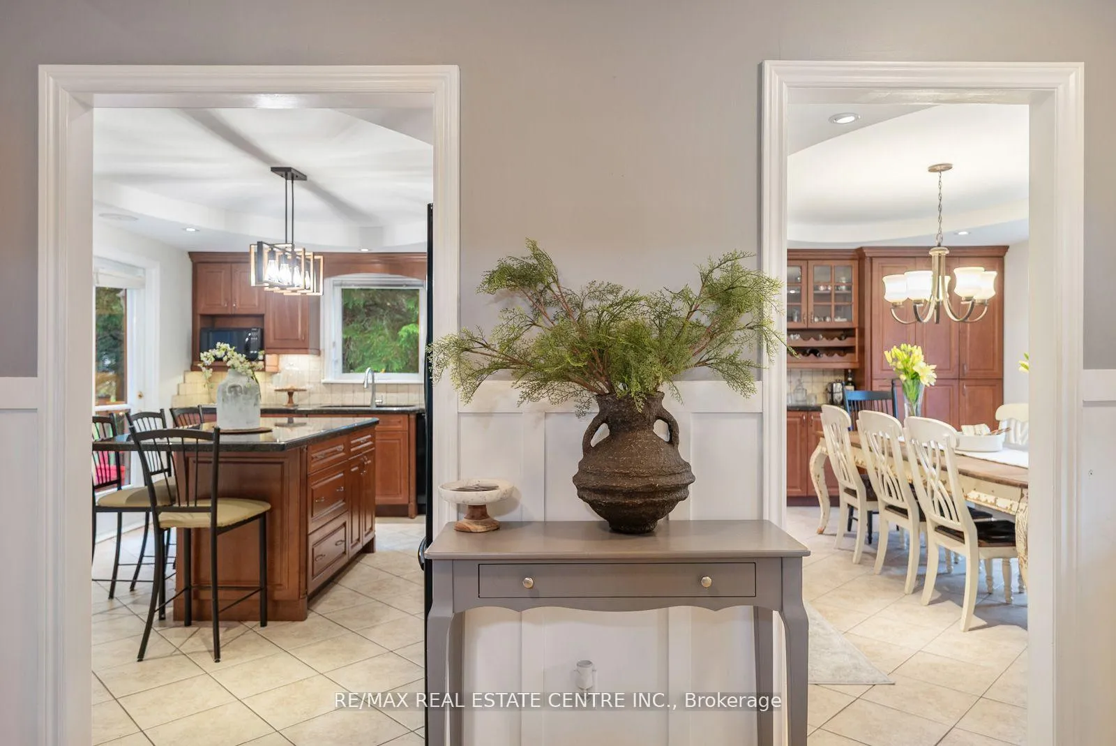 Photo 7 of 1684 Vaughan Drive, Caledon, Caledon Village — HOMEH