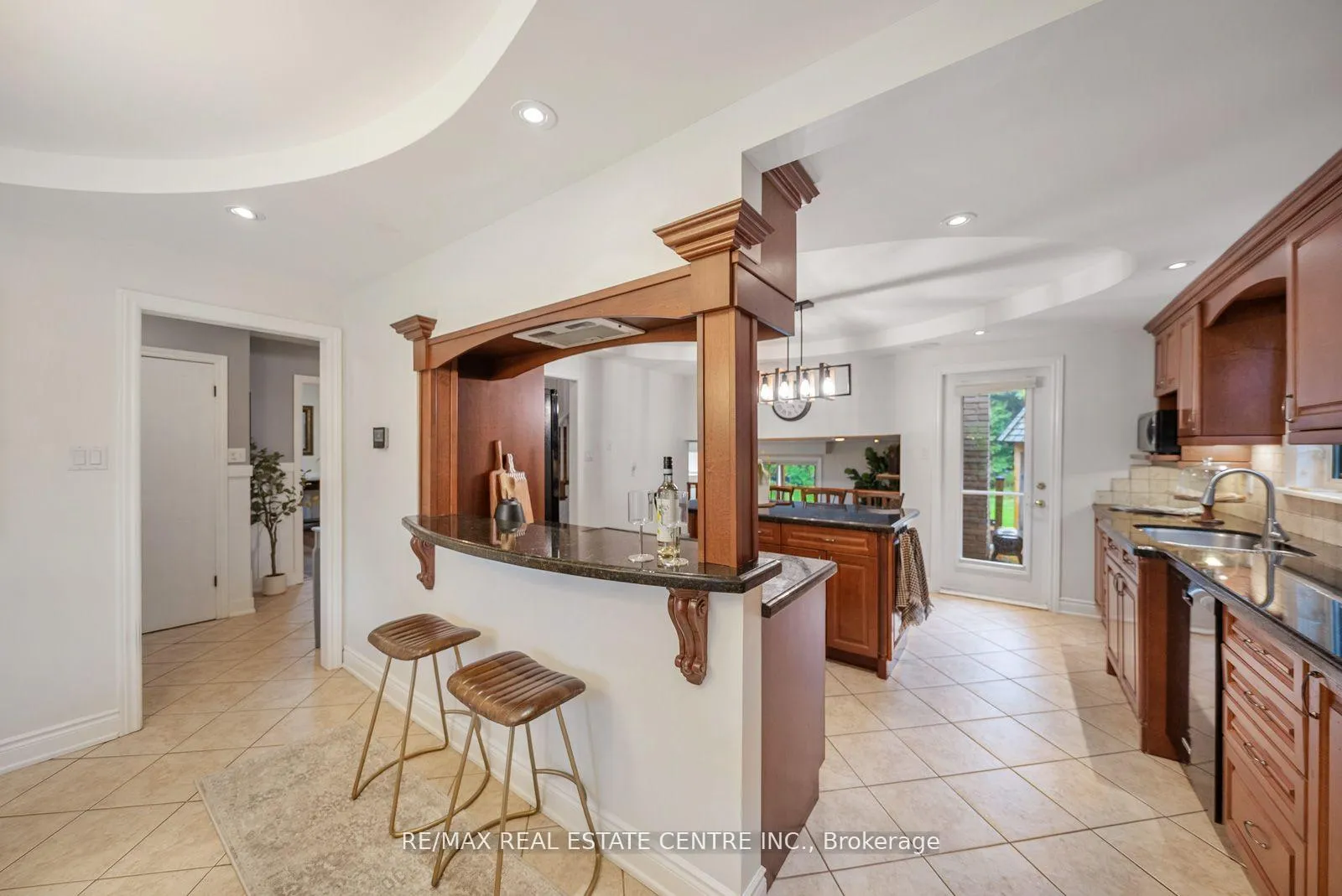 Photo 12 of 1684 Vaughan Drive, Caledon, Caledon Village — HOMEH