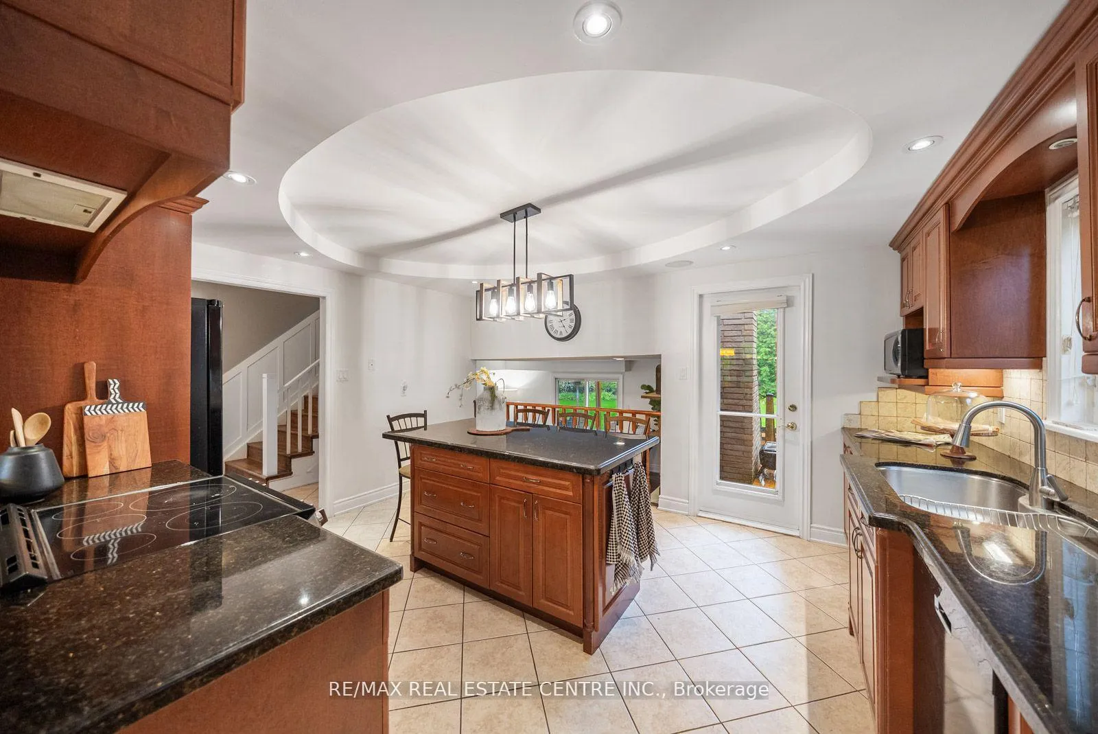 Photo 15 of 1684 Vaughan Drive, Caledon, Caledon Village — HOMEH