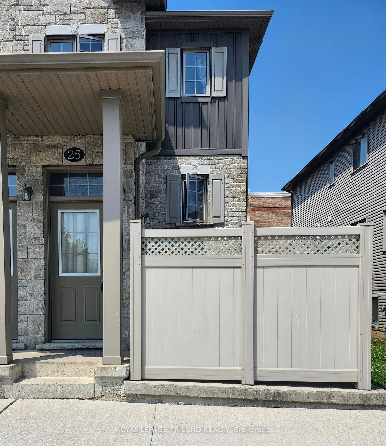 Photo 2 of Unit 25, 3200 Singleton Avenue, London, South W — HOMEH
