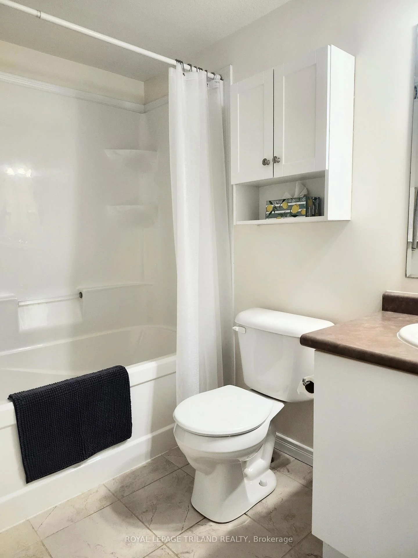 Photo 17 of Unit 25, 3200 Singleton Avenue, London, South W — HOMEH