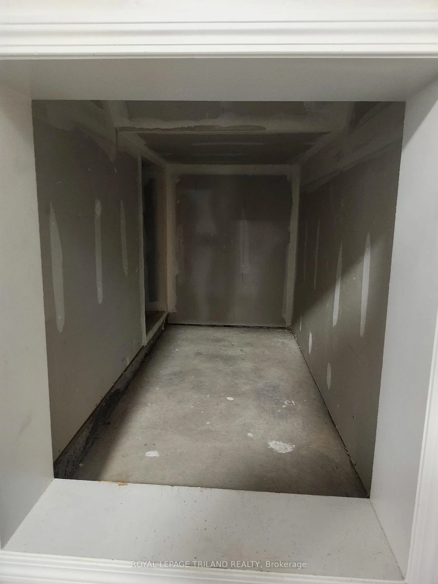 Photo 20 of Unit 25, 3200 Singleton Avenue, London, South W — HOMEH