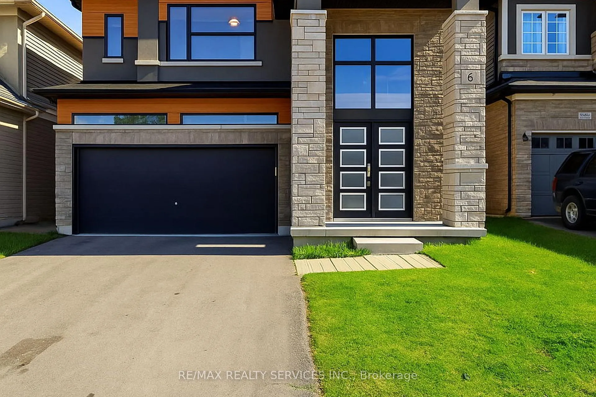 Photo 5 of 6 George Brier Drive W, Brant, Paris — HOMEH