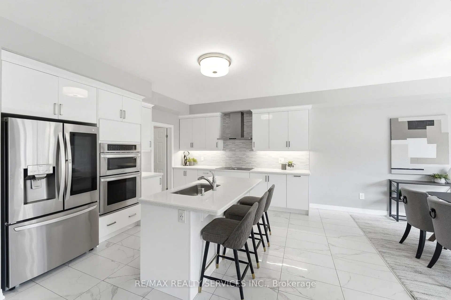 Photo 14 of 6 George Brier Drive W, Brant, Paris — HOMEH