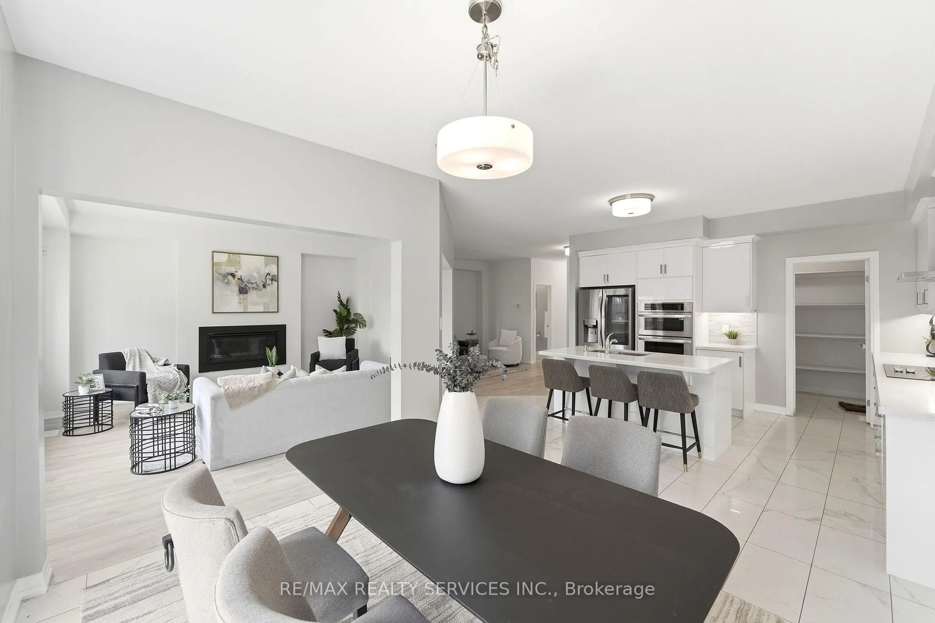 Photo 20 of 6 George Brier Drive W, Brant, Paris — HOMEH