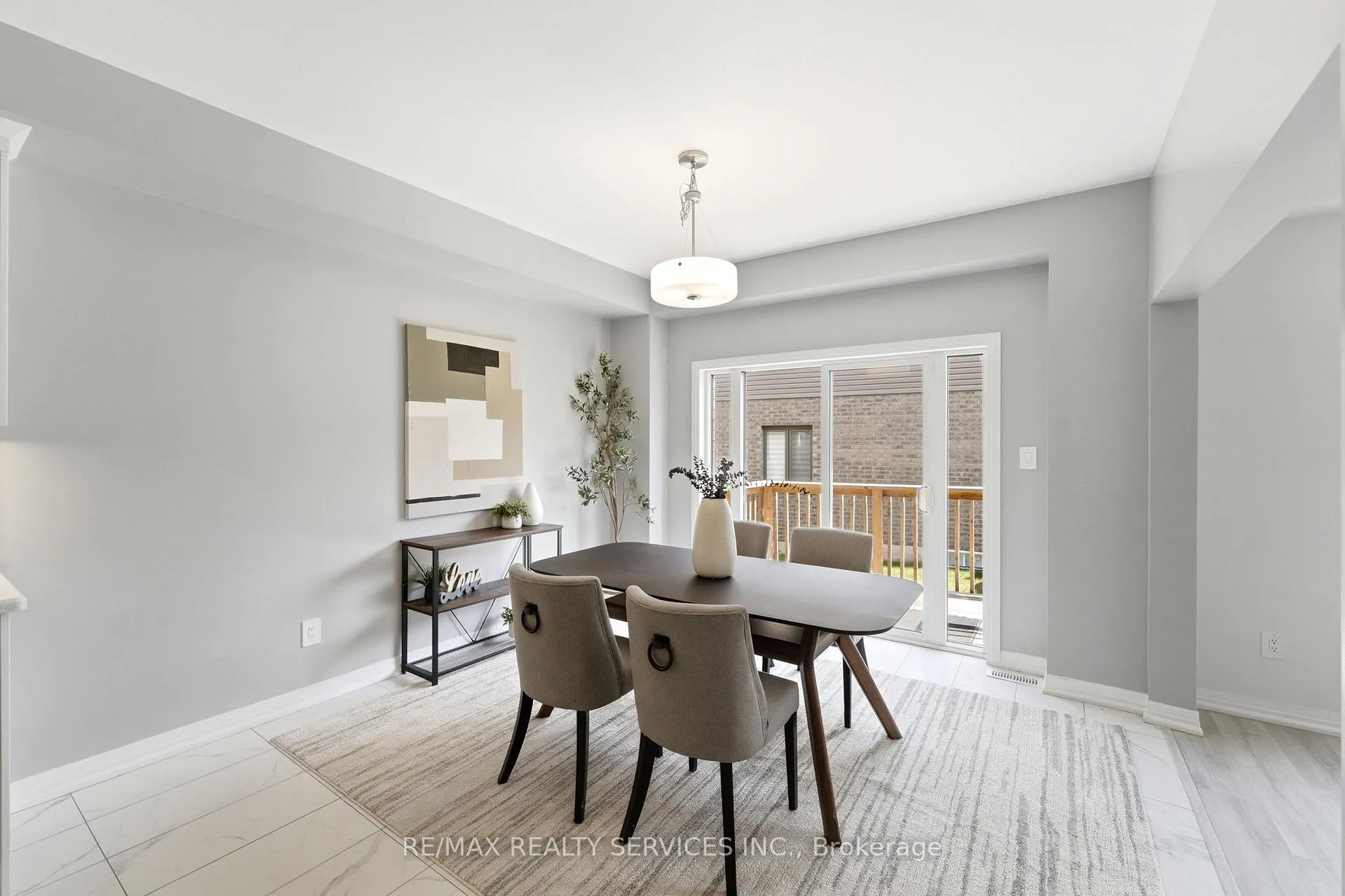 Photo 21 of 6 George Brier Drive W, Brant, Paris — HOMEH