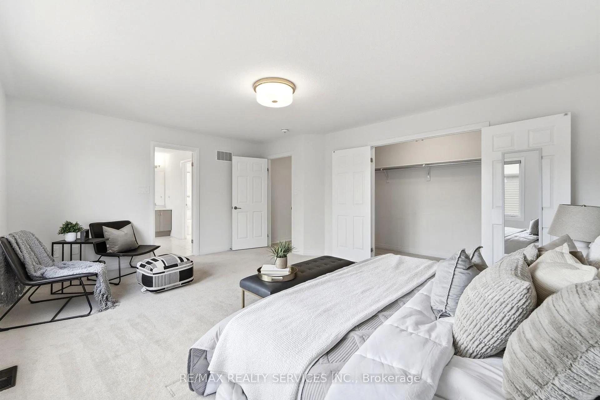 Photo 28 of 6 George Brier Drive W, Brant, Paris — HOMEH
