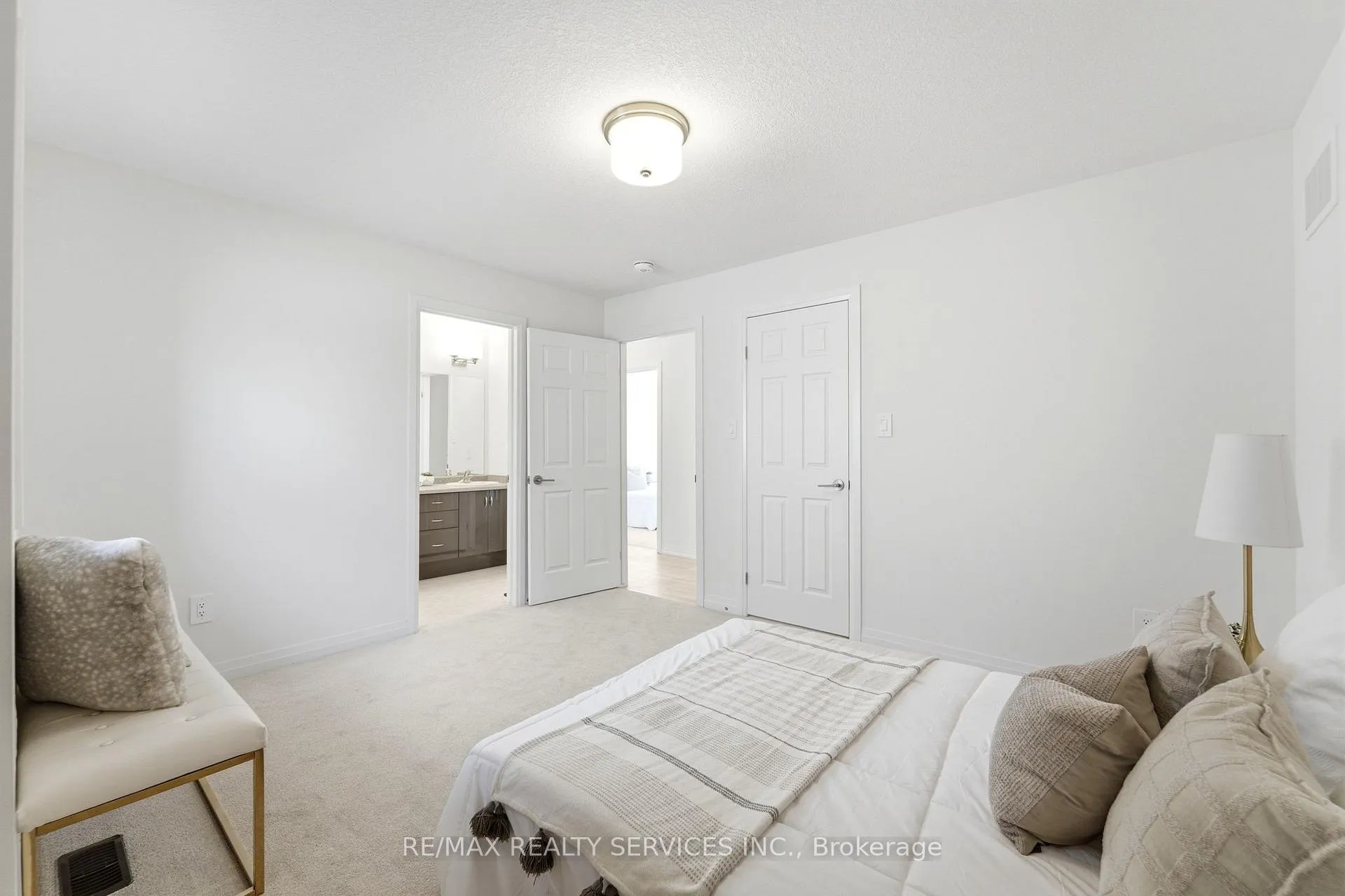 Photo 36 of 6 George Brier Drive W, Brant, Paris — HOMEH