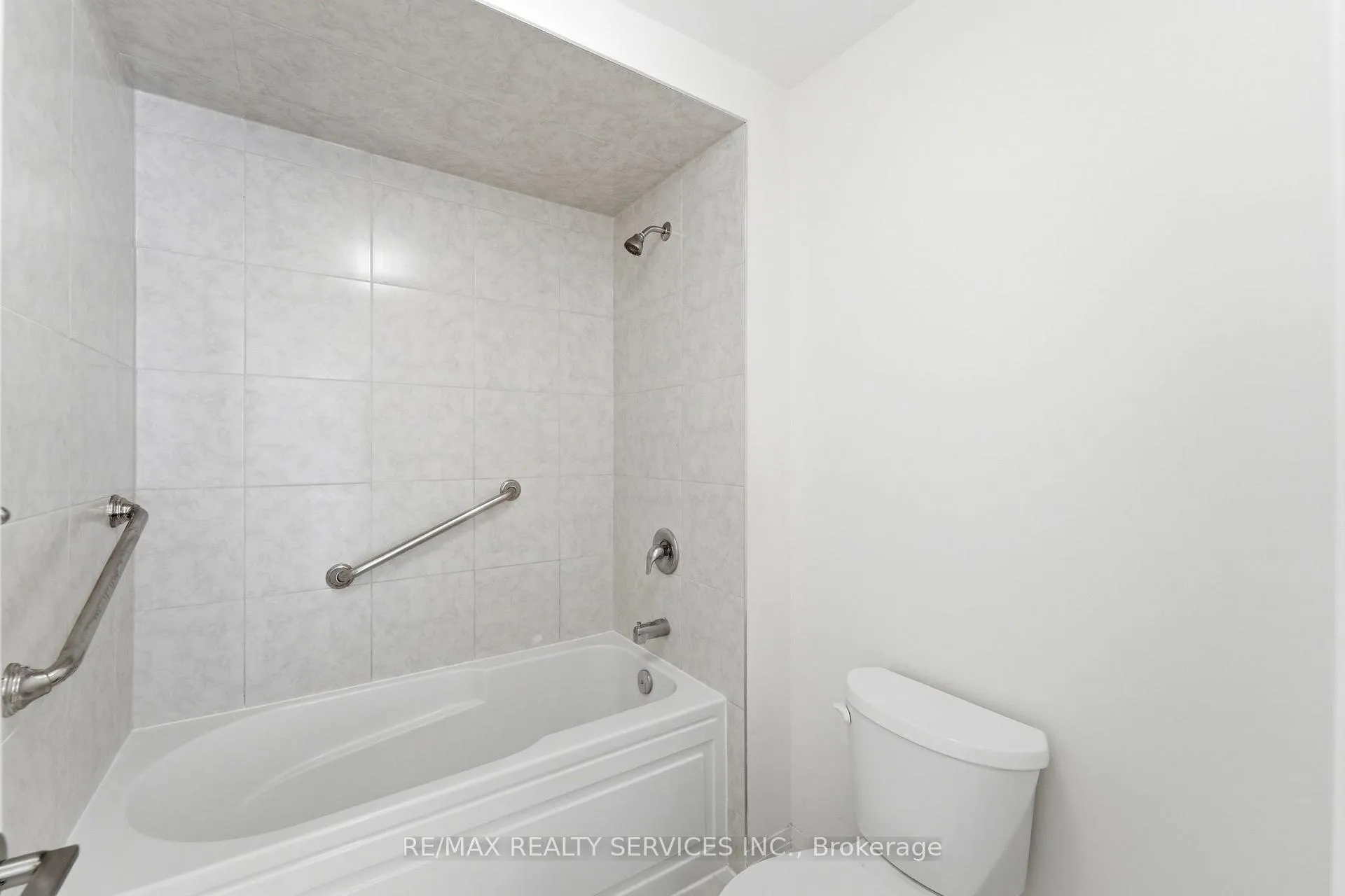 Photo 41 of 6 George Brier Drive W, Brant, Paris — HOMEH