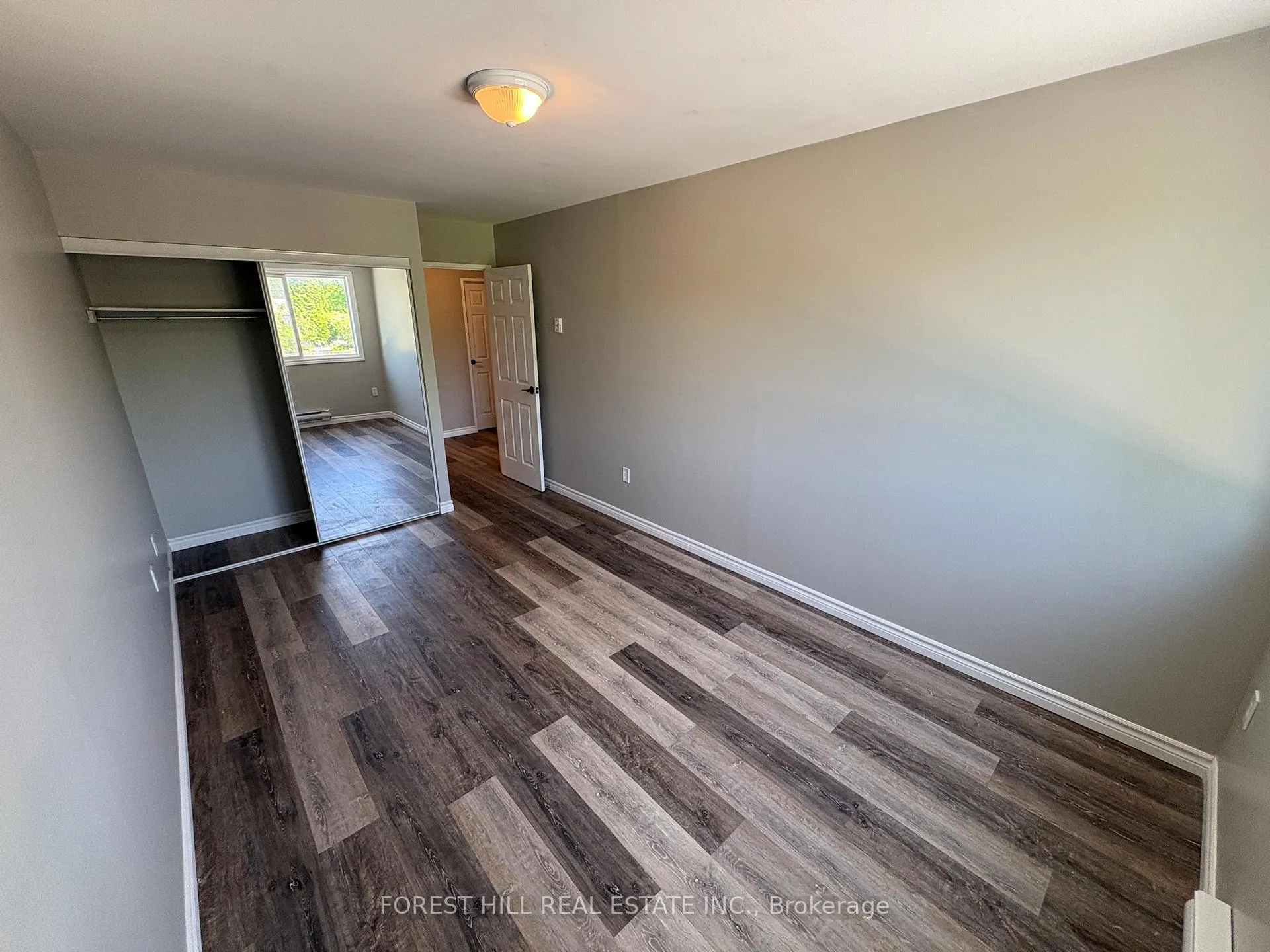 Photo 8 of Unit 8, 130 King Street E, Clarington, Bowmanville — HOMEH