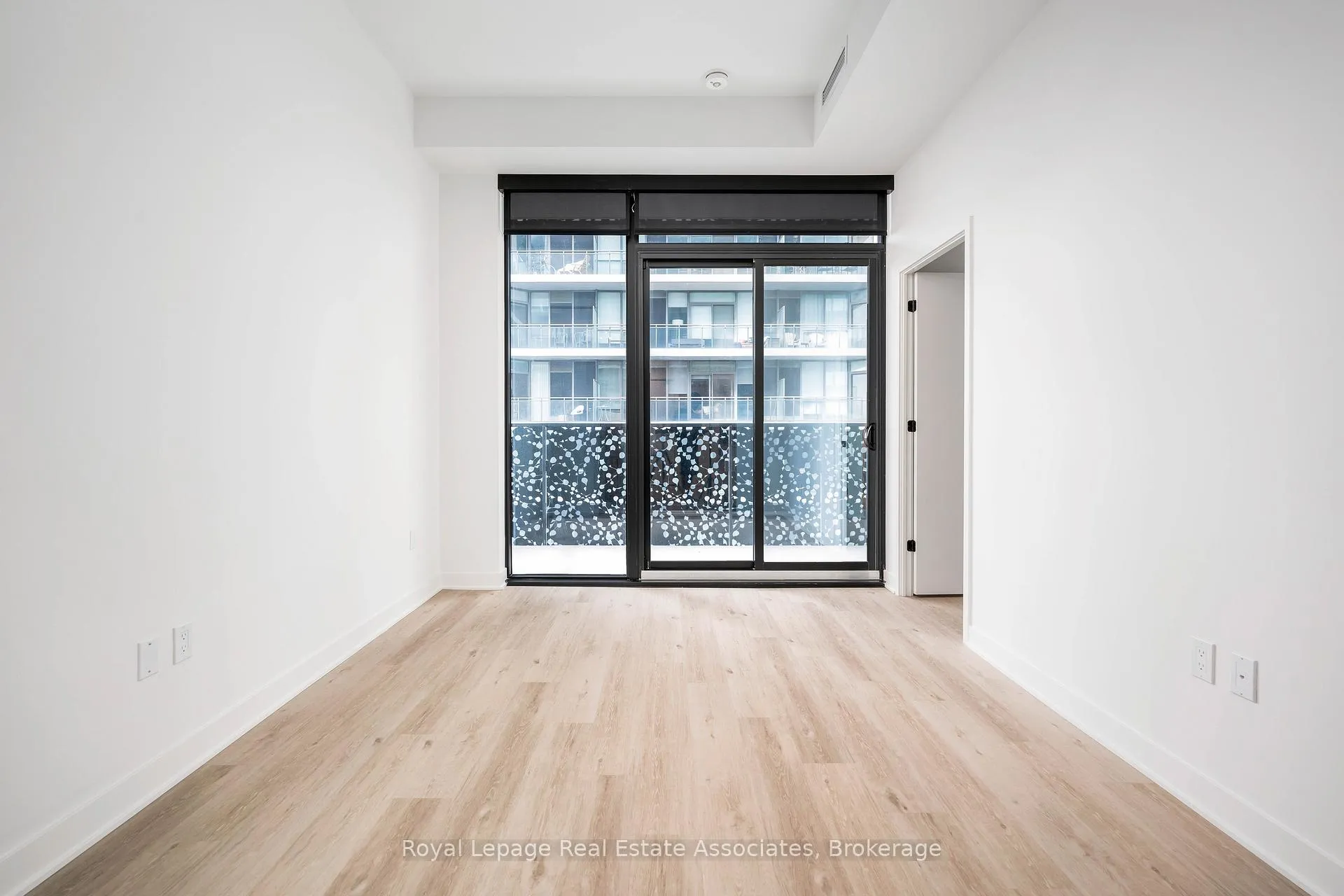 Photo 10 of Unit 3908, 55 Charles Street E, Toronto, Church-Yonge Corridor — HOMEH