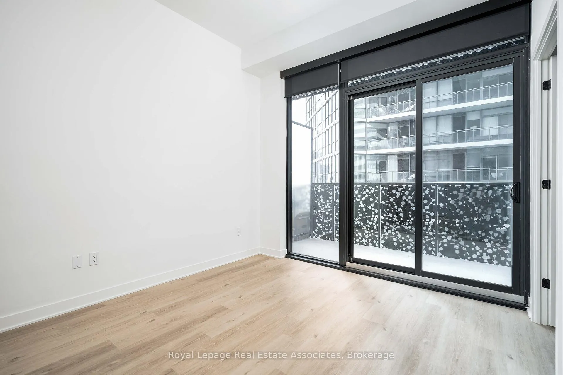 Photo 11 of Unit 3908, 55 Charles Street E, Toronto, Church-Yonge Corridor — HOMEH
