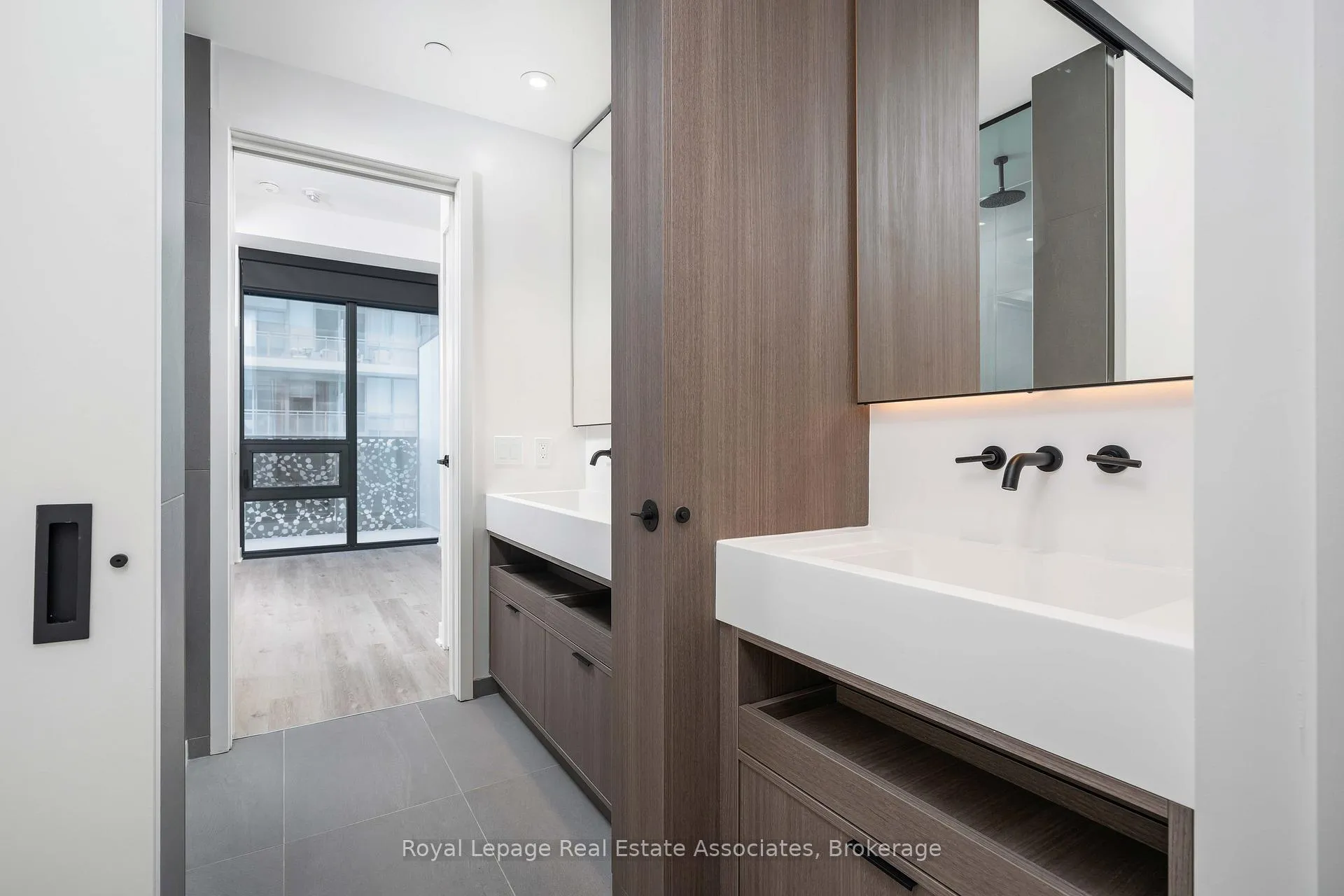 Photo 17 of Unit 3908, 55 Charles Street E, Toronto, Church-Yonge Corridor — HOMEH