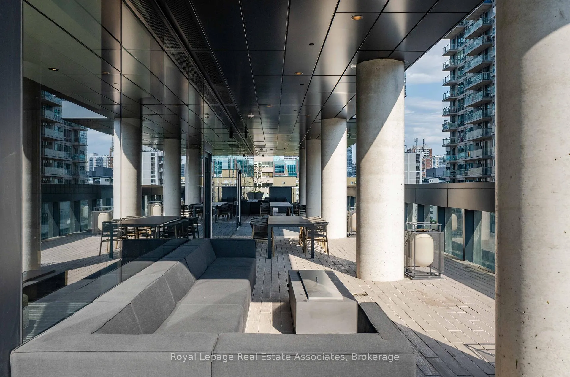Photo 28 of Unit 3908, 55 Charles Street E, Toronto, Church-Yonge Corridor — HOMEH