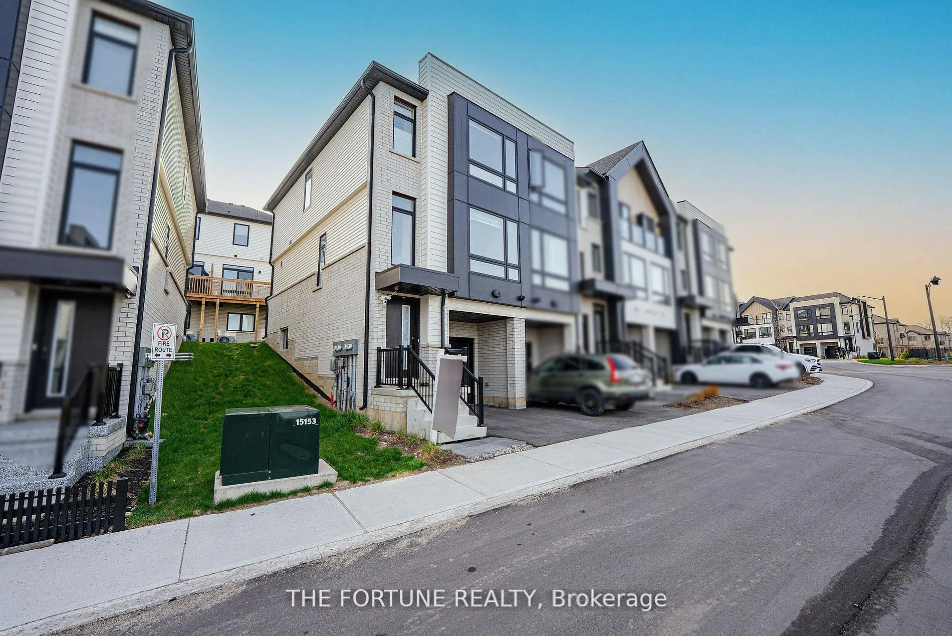 Photo 2 of Unit 70, 55 Tom Brown Drive, Brant, Paris — HOMEH