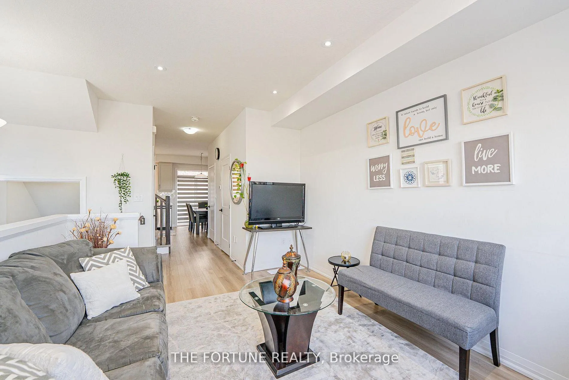 Photo 10 of Unit 70, 55 Tom Brown Drive, Brant, Paris — HOMEH