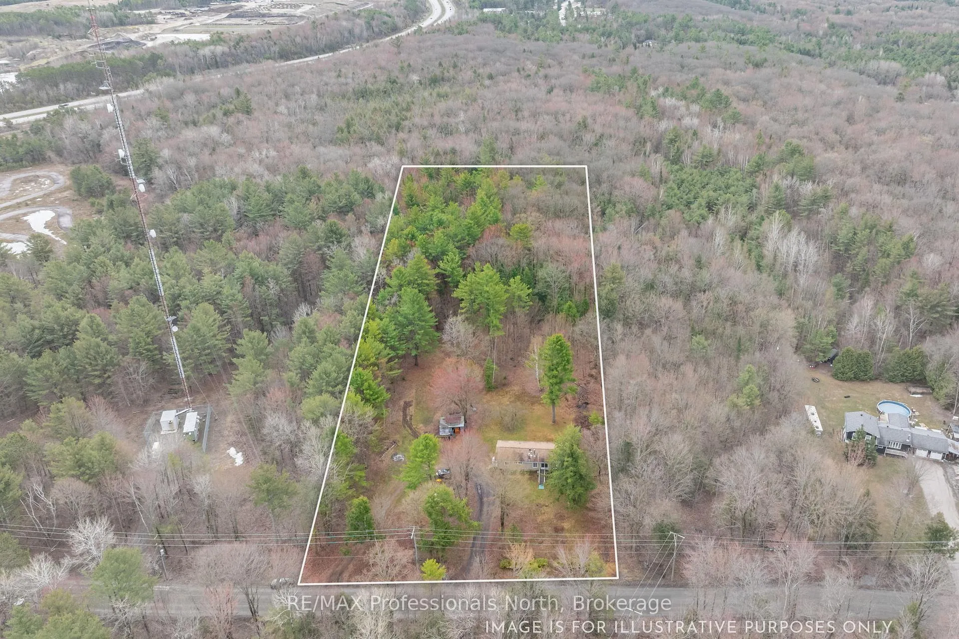 Photo 2 of 1056 Kirk Line W, Bracebridge, Macaulay — HOMEH