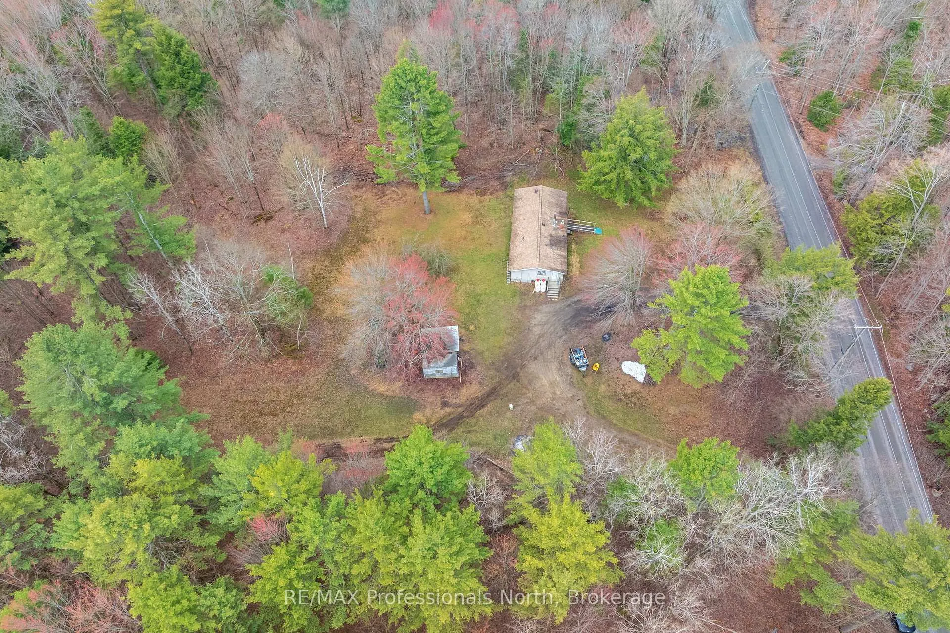 Photo 6 of 1056 Kirk Line W, Bracebridge, Macaulay — HOMEH