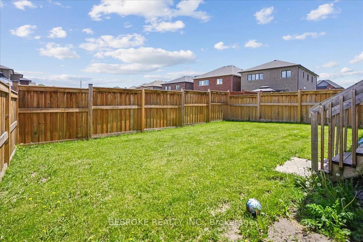 Photo 35 of Unit Bsmt, 163 Crombie Street, Clarington, Bowmanville — HOMEH