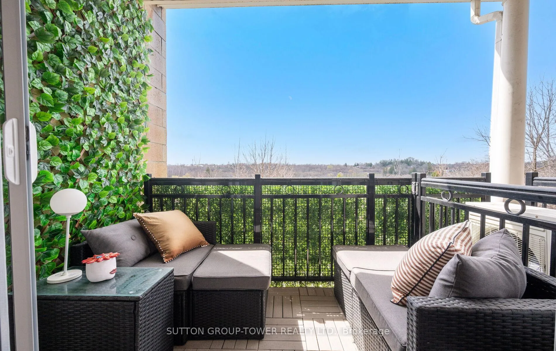 Photo 10 of Unit C26, 26 Bruce Street, Vaughan, East Woodbridge — HOMEH