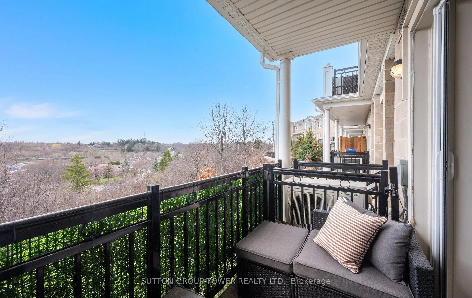 Photo 11 of Unit C26, 26 Bruce Street, Vaughan, East Woodbridge — HOMEH