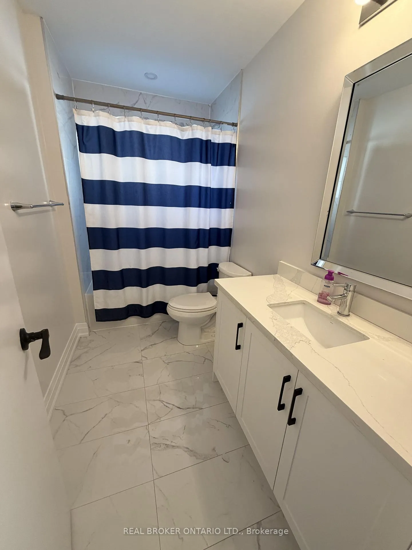 Photo 11 of Unit Main, 653 Athol Street E, Oshawa, Donevan — HOMEH