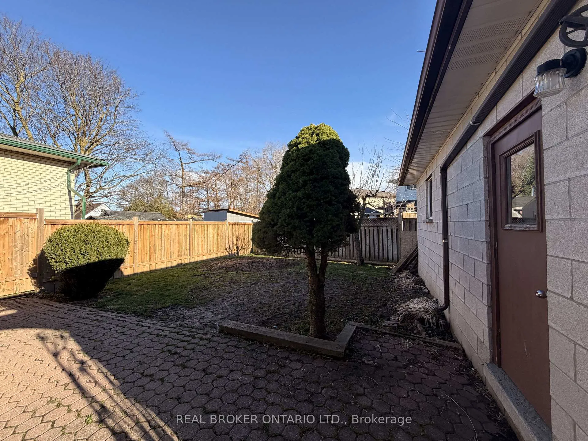 Photo 20 of Unit Main, 653 Athol Street E, Oshawa, Donevan — HOMEH