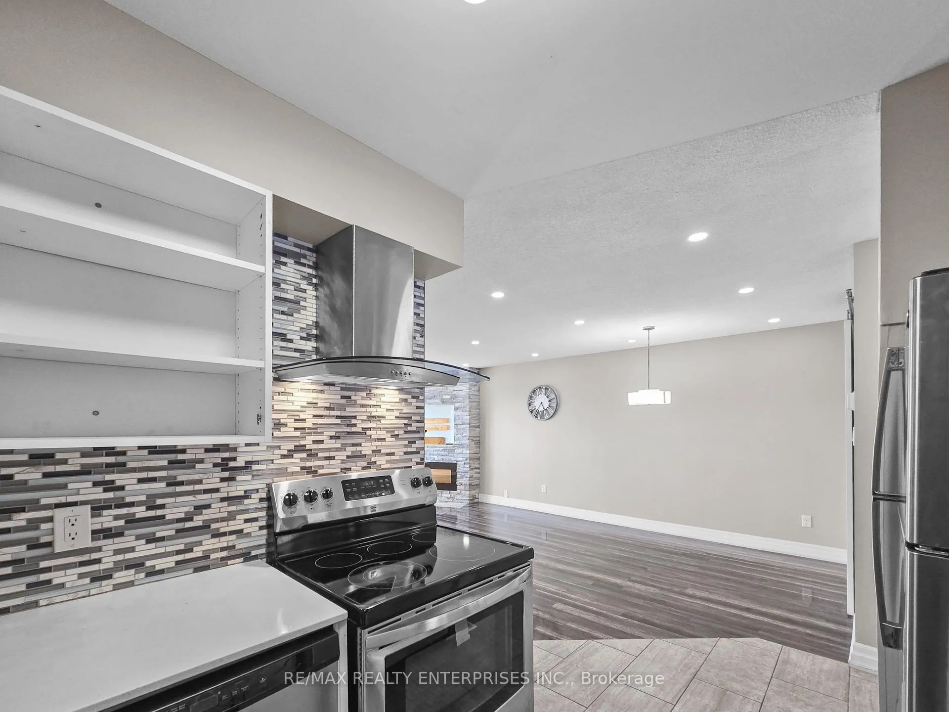Photo 8 of Unit 204, 120 Bell Farm Road N, Barrie, Alliance — HOMEH